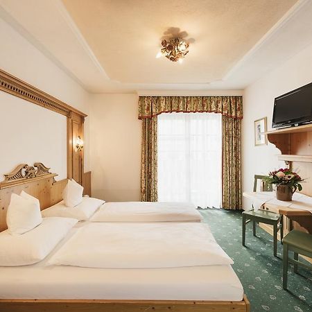 Hotel Hoferwirt Neustift im Stubaital Buitenkant foto